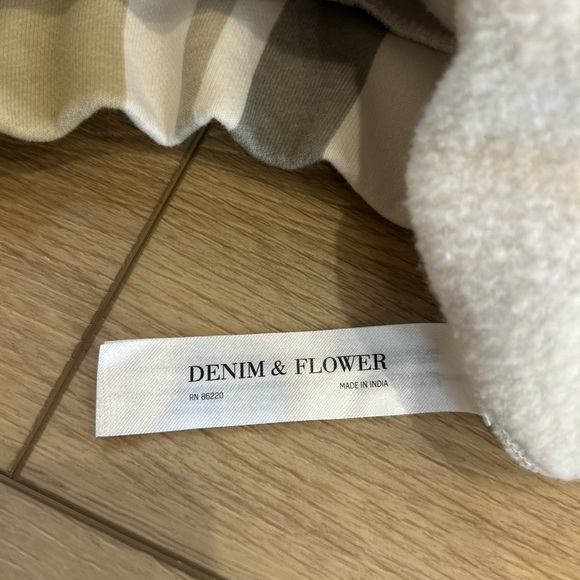 Denim & Flower‎ Beige and Gray Striped Hoodie - Picture 6 of 7